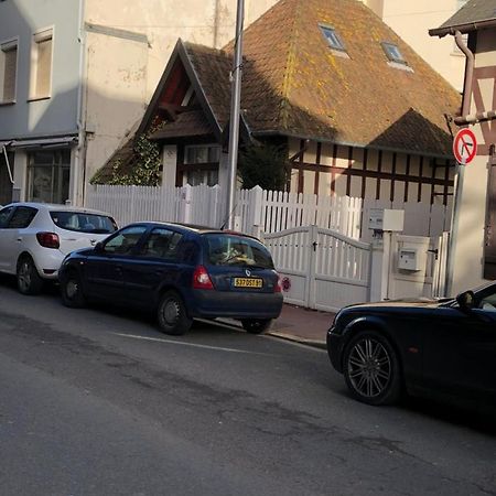 Charmante Maison Coeur De Ville La Gare Des Vacances Deauville Ngoại thất bức ảnh